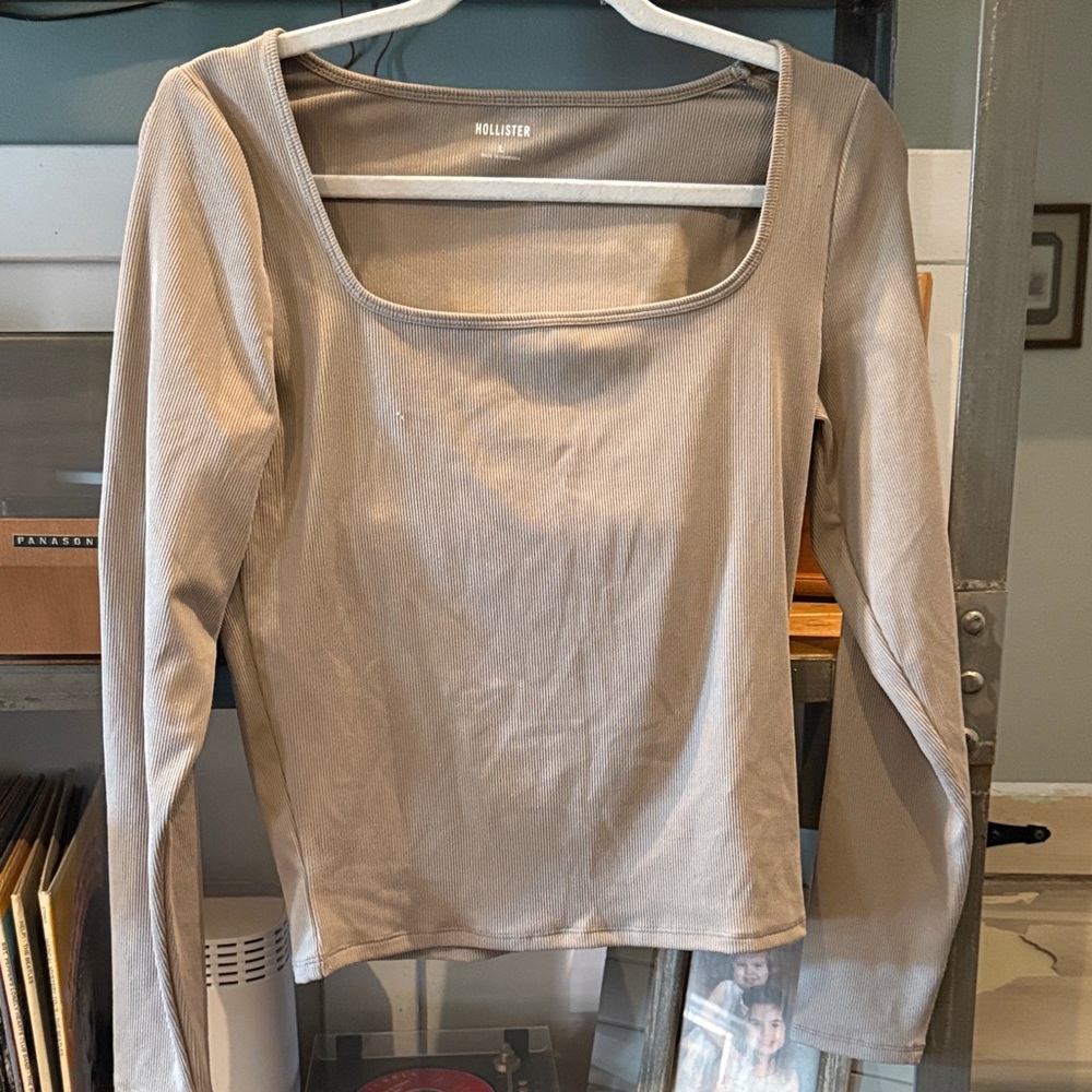 Hollister Women's Beige Long Sleeve Top